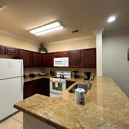 Fun Spot Condo Close To Disney And Golf